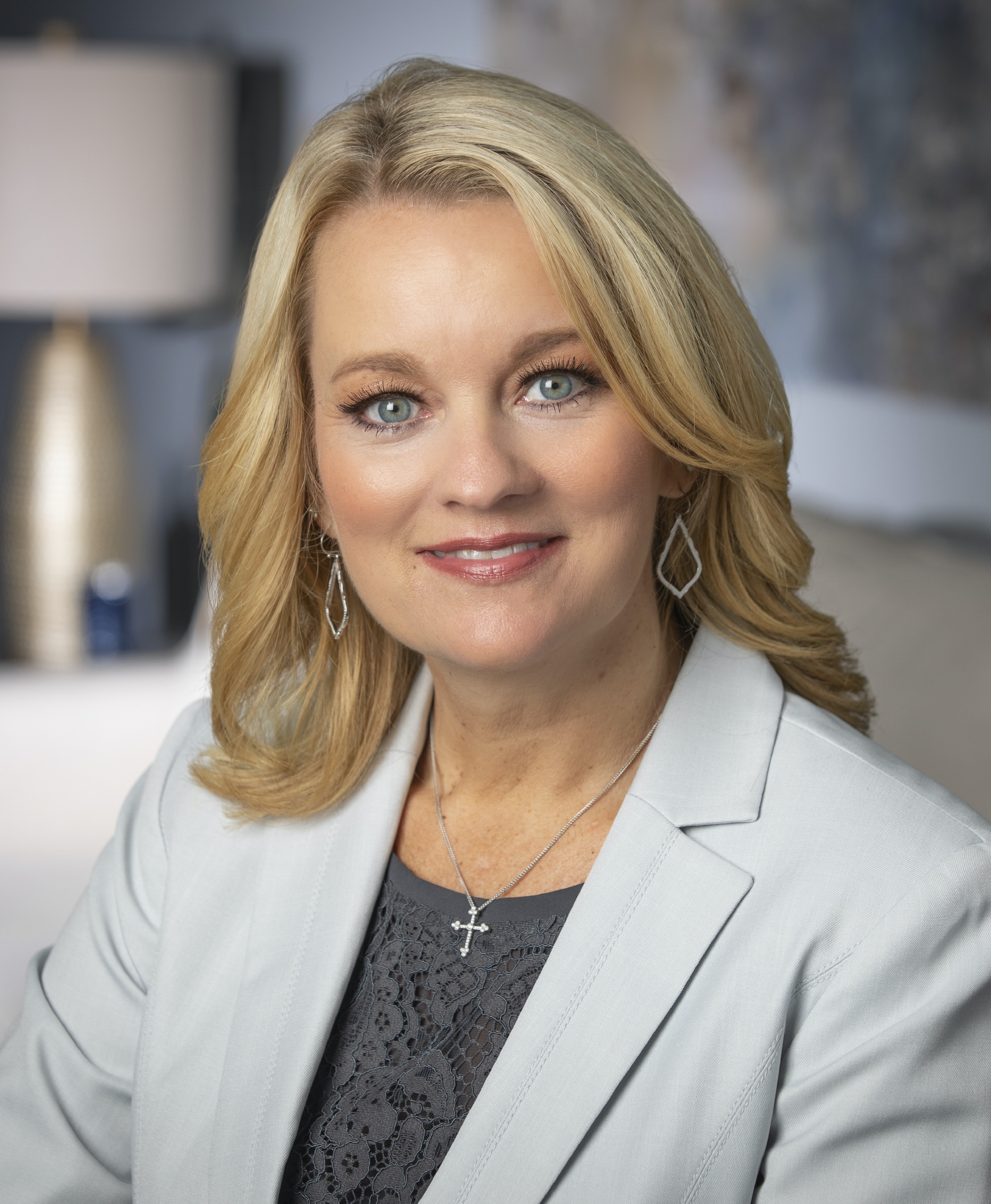 Headshot of Jennifer Wallis, senior marketing vice president